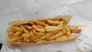 Mitraillette — photo Fernando Losada Rodríguez (CC BY-SA 4.0).
